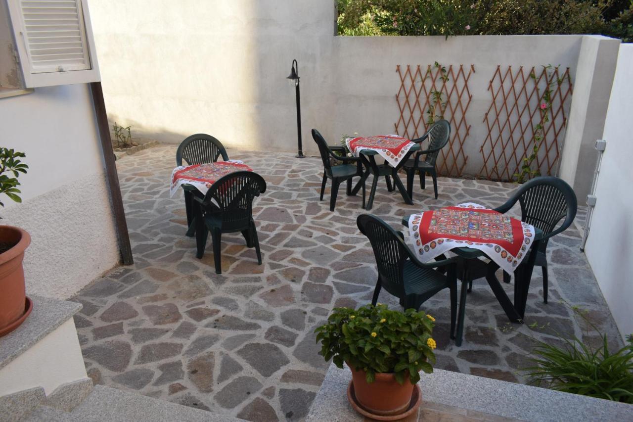 Bed and Breakfast A Casa Di Zia Oschiri Zewnętrze zdjęcie