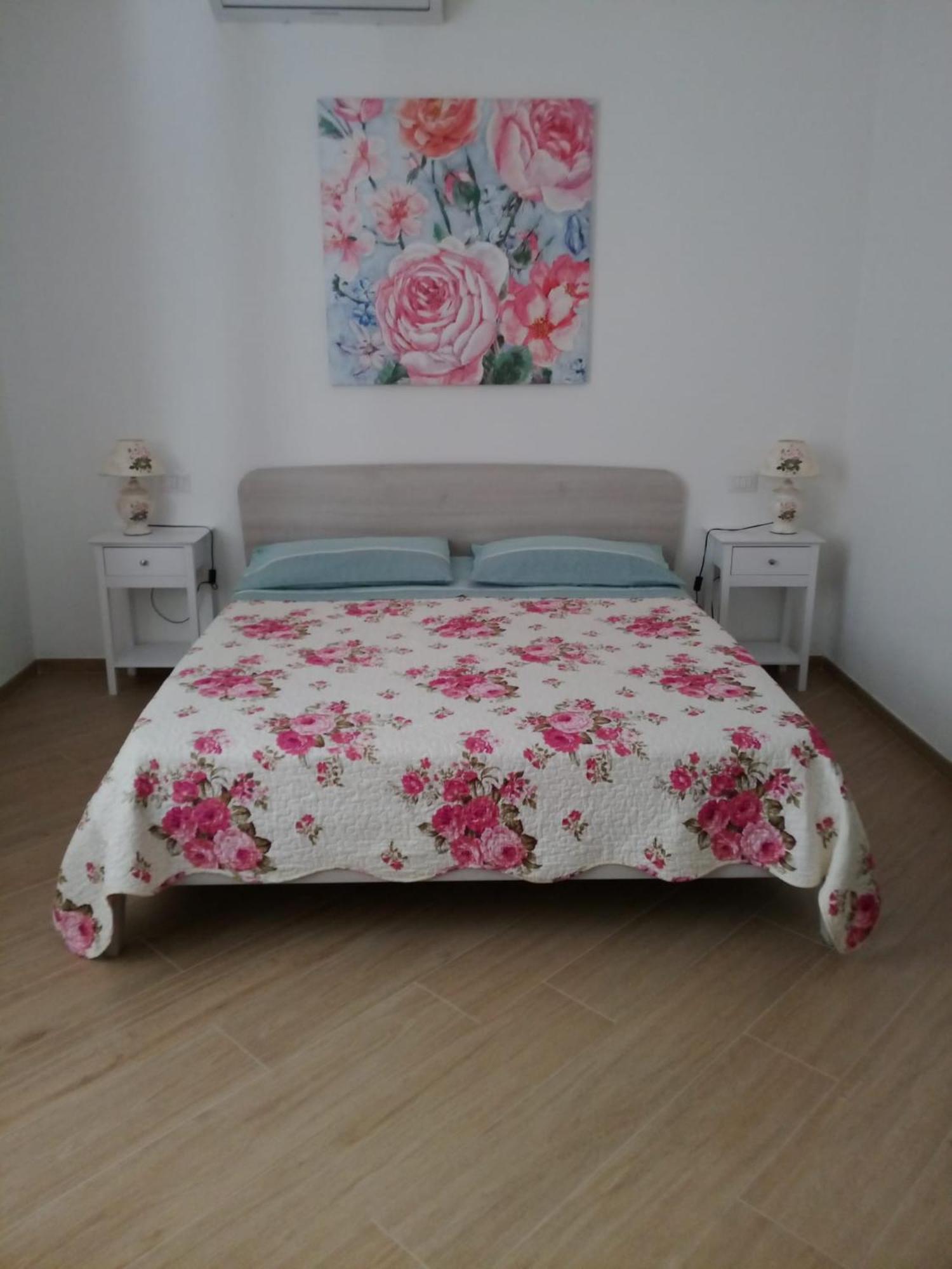 Bed and Breakfast A Casa Di Zia Oschiri Zewnętrze zdjęcie