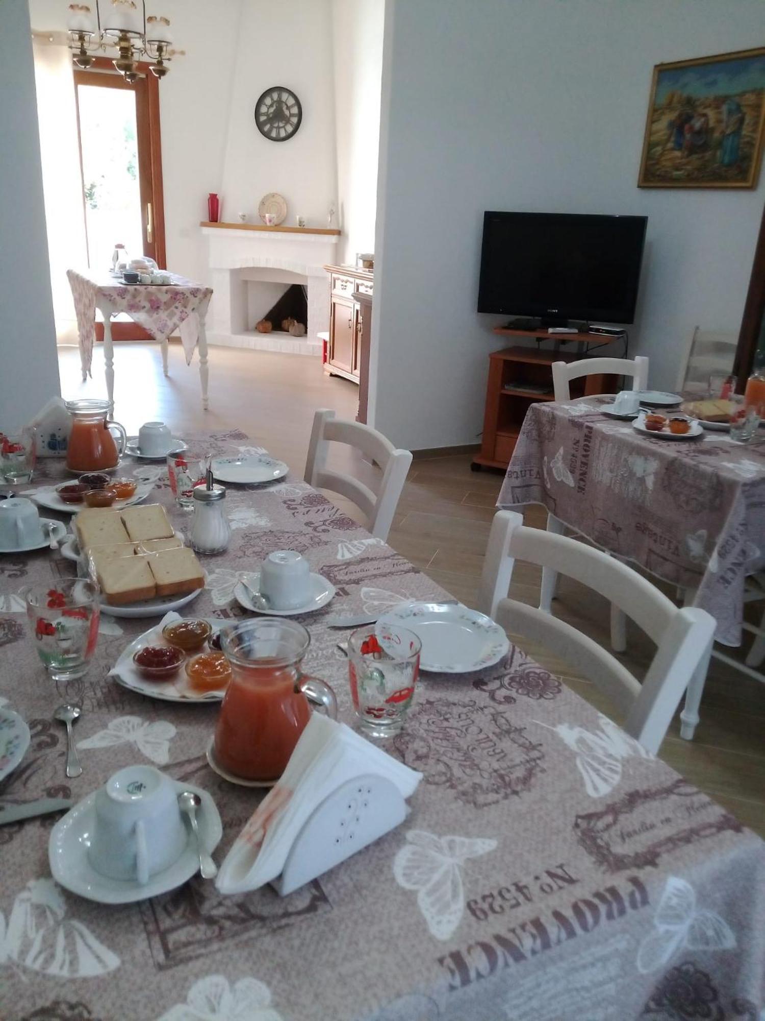 Bed and Breakfast A Casa Di Zia Oschiri Zewnętrze zdjęcie